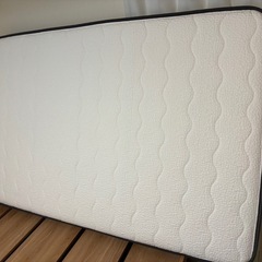 NELL マットレス　セミダブル　の画像