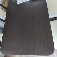 【お引き取り決定済み】中古　ダイニングテーブル (ニトリ)とチェアの画像