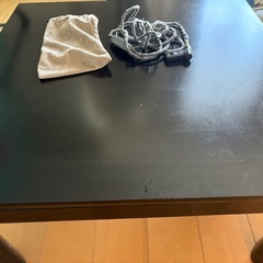 テーブルなどの画像