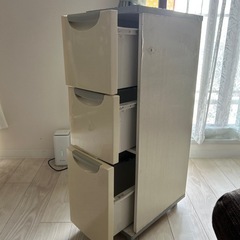 【アイリスオーヤマ】3段隙間収納の画像
