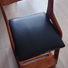 子ども用イス（キャスター付き）の画像