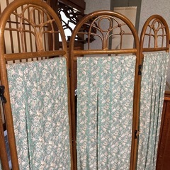 昭和レトロ　花柄間仕切り の画像
