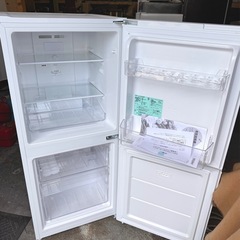 札幌市内配送可 【6ヵ月保証付き】美品 24年製 Haier ハイアール 121L 2ドア冷蔵庫 JR-NF121B(W) 右開きの画像