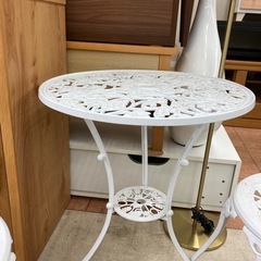 ☘️ガーデンテーブル3点セット☘️ホワイト☘️かわいい☘️オシャレ☘️2277の画像