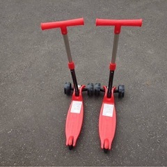 ● HALLY KIDS SCOOTER ハリー　キッズ スクーター 子供用 キックボード 耐荷重４０kg 1点 880円×2点あります！ 中古 ③の画像