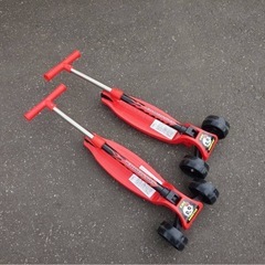 ● HALLY KIDS SCOOTER ハリー　キッズ スクーター 子供用 キックボード 耐荷重４０kg 1点 880円×2点あります！ 中古 ③の画像