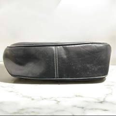 最初値下げ‼️LANCEL ランセル ショルダーバッグ 斜めがけショルダー バッグ Lマーク ブラック ゴールド 中古品販売 現状品の画像