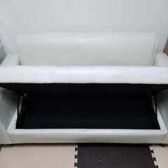 【受付中:8/1まで】座面収納付き ソファ 2人掛けの画像
