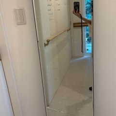 鏡　160センチ　下にヒビありの画像