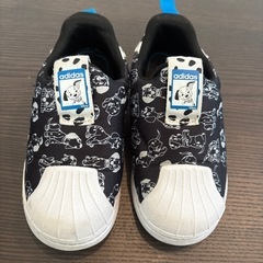adidas ディズニーキャラクター スニーカー　15.5センチの画像