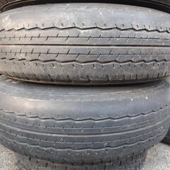 ハイエース用タイヤ付きホイール　4本の画像