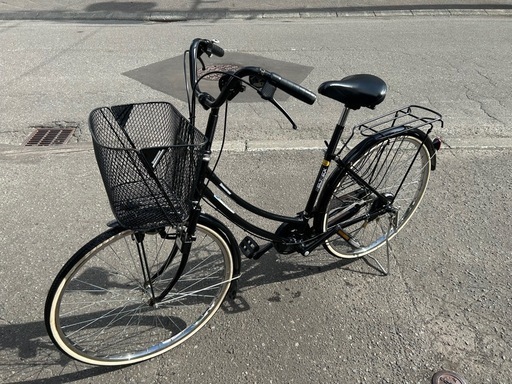 早い者勝ち　8月3日までの価格　絶対に満足します　新車同様に綺麗　定価5万円程度　ブリヂストン自転車