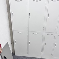 ６人用ロッカーと４人用ロッカーの画像