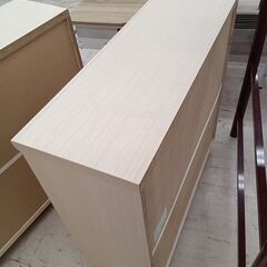 リユースのサカイ栃木店★ジモティ割あり★  本棚 ライトベージュ W90×D31×H88.1 クリーニング済み TC10020の画像