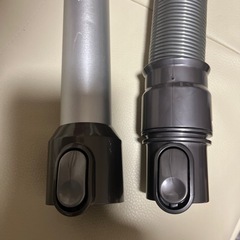 取り引き中ダイソン掃除機ホースの画像