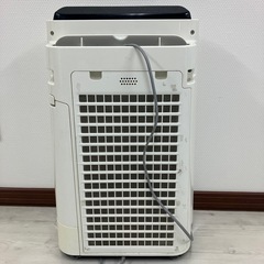 空気清浄機　シャープkc-g50-wの画像