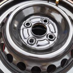 スチールホイールと夏タイヤセットの画像