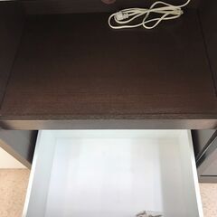 【ジャングル・ジャングル岩出店】【A823】食器棚 スライドドア ブラウン 中古 家具 和歌山 岩出市 紀の川市 海南市の画像