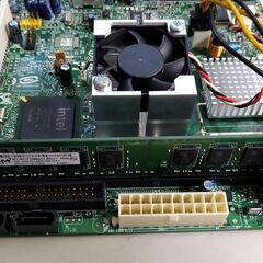 MINI-ITXサイズのマザーボードの画像