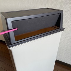 ダストボックス　ゴミ箱　横型の画像