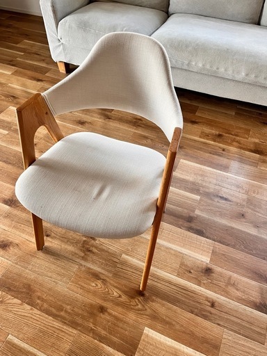 アレッダ　ダイニングチェア