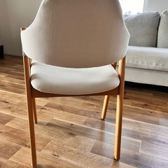 アレッダ　ダイニングチェアの画像