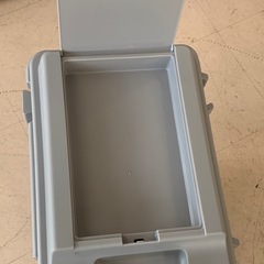 美原店 ニトリ ロック式 連結ペール モノ ゴミ箱　35Lの画像