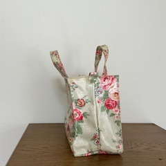 Cath Kidston (キャスキッドソン)トートバッグ(ビニール製)の画像