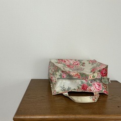 Cath Kidston (キャスキッドソン)トートバッグ(ビニール製)の画像