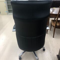 【ジャングルジャングル和歌山店】【Wa1914】 ハイバックチェアー レザーチェアー ブラック リユースショップ リサイクルショップ 中古家具 中古家電 中古自転車 古着 冷蔵庫 洗濯機 エアコン 電子レンジ テレビ オフィス家具 ヴィンテージ アンティーク  和歌山市 岩出市 海南市 岬町 和歌山 大阪の画像
