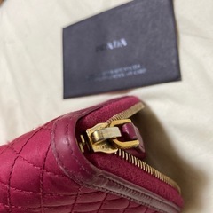 プラダ　長財布の画像