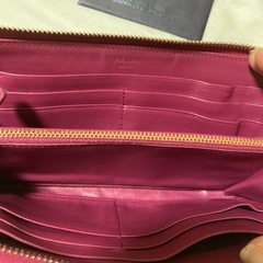 プラダ　長財布の画像