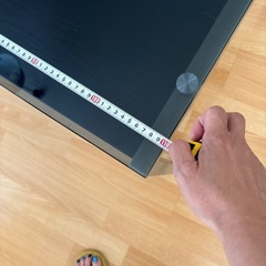 ガラスローテーブルの画像
