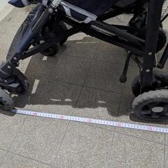 B型ベビーカーの画像