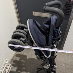 B型ベビーカーの画像