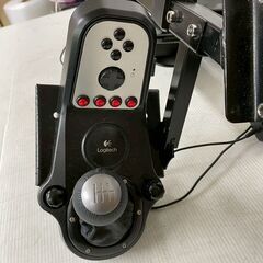 【Logitech】ロジテック レーシングコントローラー ハンドルコントーラー スタンドセット ロジクール 現状品 ドライビングフォース Y1980 の画像