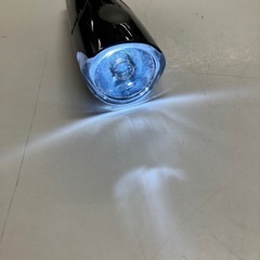ロ 2507-808 ESCRIME 27インチクロスバイク 6段変速 ブレーキOK タイヤの空気少し抜けています カゴ・ライト付き 店頭では空気を入れることはできません 中古の画像