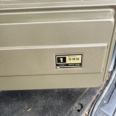 金庫　鍵付きの画像