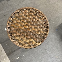 ラタン調×ブラック　スツールの画像