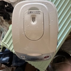 炊飯器の画像