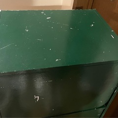  【練馬春日町で引取】レトロな木製3段棚／本棚・収納にも！
の画像