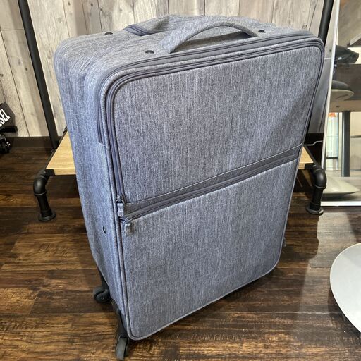 【無印良品】半分の厚みで収納できるソフトキャリーケース 63L ブラック 無印良品 半分の厚みで収納できるソフト キャリーケース 63L