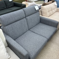 リユースのサカイ東金店　美品！2人掛けソファー　グレー　TJ13573の画像