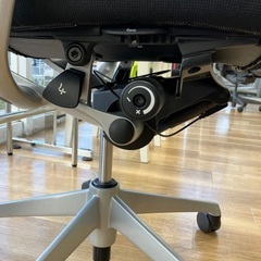 【軽トラ90分貸し出しサービス】オカムラ　オフィスチェア　CP43DRの画像