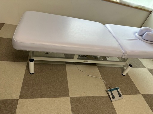 エステ　電動　ベッド
