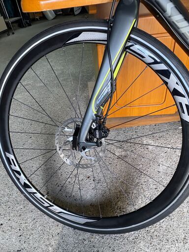 Specialized Sirrus Comp Carbon Disc（未使用） Sirrus Comp Carbon Disc