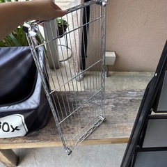 カインズインテリアシェルフ　スチール棚2枚の画像