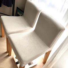 IKEA 椅子二脚の画像