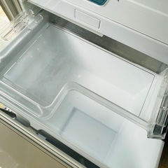 半額以下　大型冷凍冷蔵庫　　ファミリー用　三菱の画像
