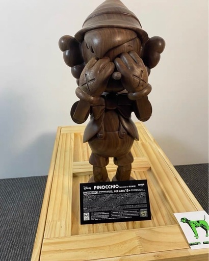 KAWS PINOCCHIO & JIMINY CRICKET 木 カリモク OriginalFake